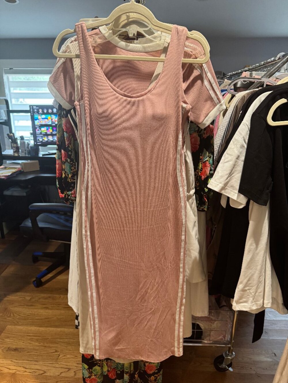 WOMEN DRESS SIZE S/M